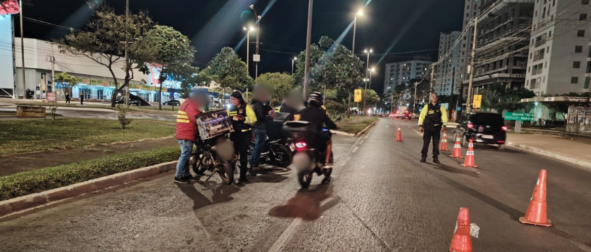 Operação Sossego flagra motos com escapamento irregular em Samambaia Sul